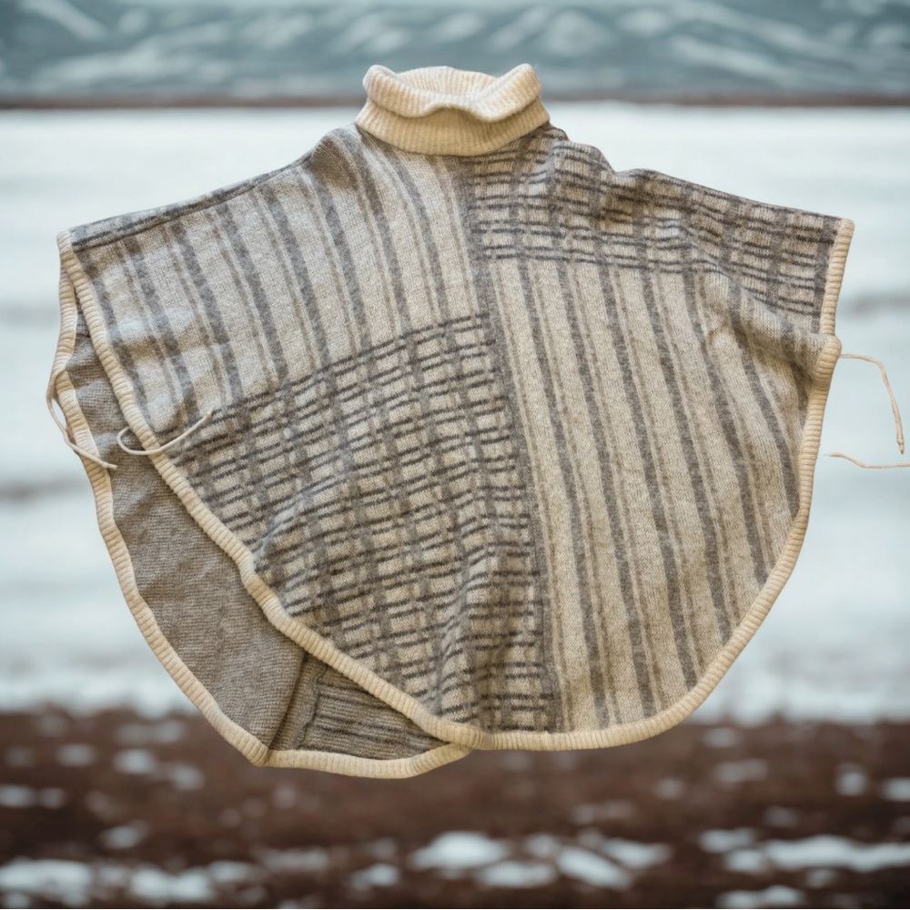 I Icewear – Icelandic Wool Poncho – Unisex One Size – 100% Pure Wool